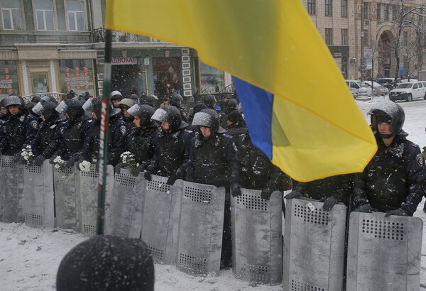 Ουκρανία: Δέκα τραυματίες και 100 συλλήψεις σε διαδήλωση κατά της διαφθοράς
