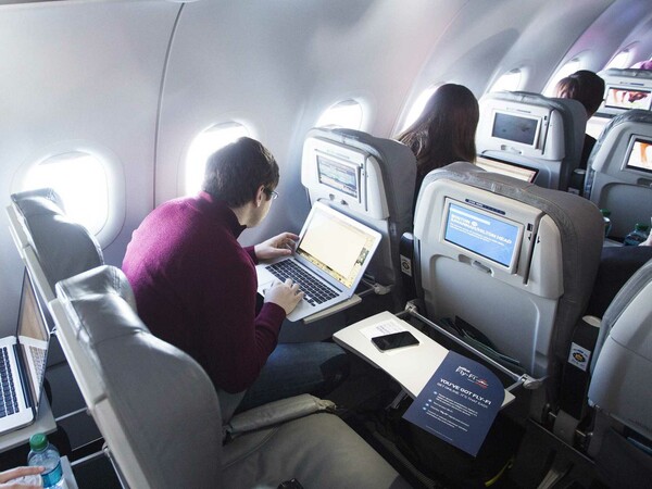Αυτή είναι η πρώτη αεροπορική εταιρία που παρέχει δωρεάν Wi-Fi σε όλους