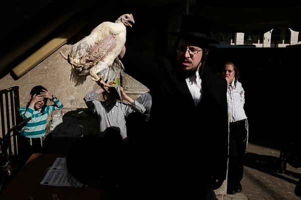 Gabi Ben Avraham: Ο φωτογράφος των δρόμων του Τελ Αβίβ μιλά στο LIFO.gr