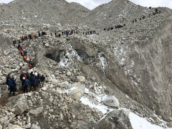 Το ταξίδι ενός Έλληνα ορειβάτη από το Νεπάλ στο Κάλα Πατχάρ