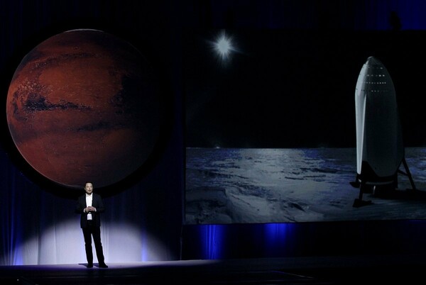 Ο Έλον Μασκ έτοιμος να αποκαλύψει το «μεγάλο σχέδιο» για την πόλη στον Άρη