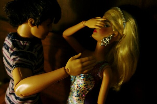 Όταν δάκρυσε η Barbie - Μία κακοποιημένη γυναίκα εξομολογείται