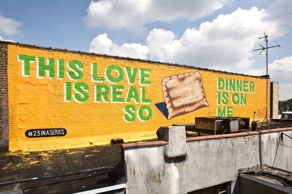 20 μηνύματα αγάπης στους τοίχους του κόσμου