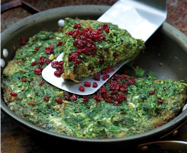 Η Ιρανή σεφ Najmieh Batmanglij πιστεύει πως η καλύτερη συνταγή είναι η πείνα