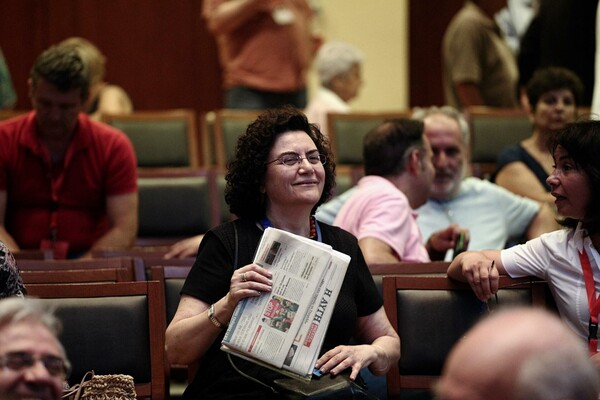 15 γουστόζικες φωτογραφίες απ' την σημερινή Κεντρική επιτροπή του ΣΥΡΙΖΑ