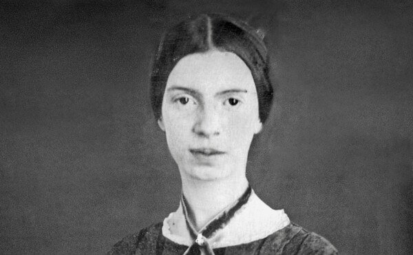 Το 1886 πεθαίνει η Έμιλι Ντίκινσον 
