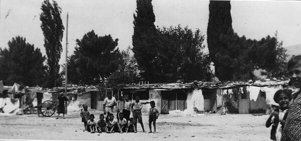 22 σπάνιες φωτογραφίες από την εγκατάσταση των προσφύγων του 1922 στην Ελλάδα
