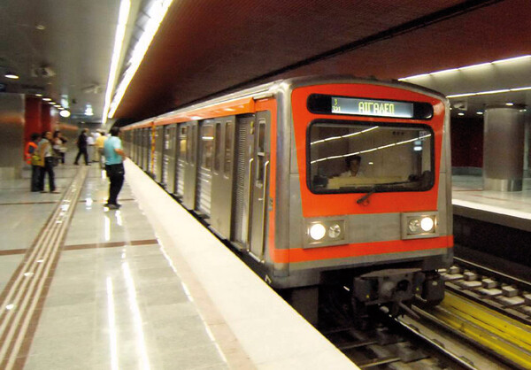 2000:Η πρώτη ημέρα του μετρό