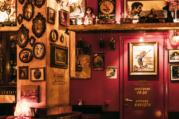 Τα μικρά αθηναϊκά μπαρ είναι οι μεγάλοι χαμένοι της πανδημίας