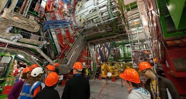 Τουριστικό γραφείο εξαπάτησε μαθητές που πήγαν εκδρομή στο CERN