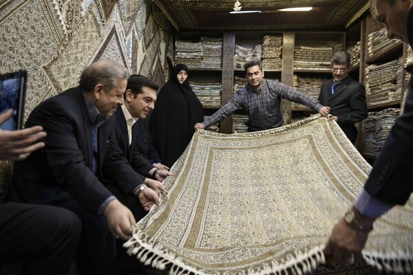 ΦΩΤΟΡΕΠΟΡΤΑΖ - Ο Τσίπρας στην Τεχεράνη με την Περιστέρα Μπαζιάνα