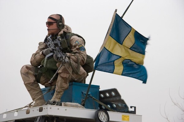 Tρομάζει τους Σουηδούς έγγραφο που αναφέρει ότι η χώρα μπορεί να είναι σε πόλεμο σε λίγα χρόνια