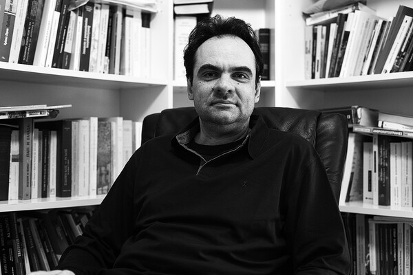 Βασίλης Βαμβακάς: Ο μύθος του "πρώτη φορά αριστερά" έχει εισχωρήσει βαθιά στην ελληνική κοινωνία