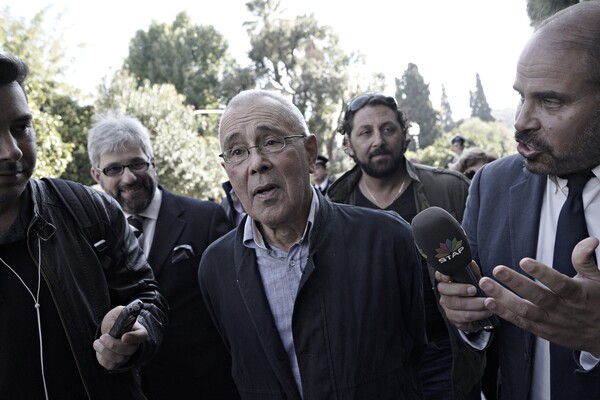 Η πρώτη δήλωση του υφυπουργού Ζουράρι : Η Ελλάδα είναι υπό κατοχή - Θα αντισταθούμε
