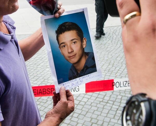 Tα θύματα του μακελειού στο Μόναχο: Επτά ήταν παιδιά από 14 έως 18 ετών