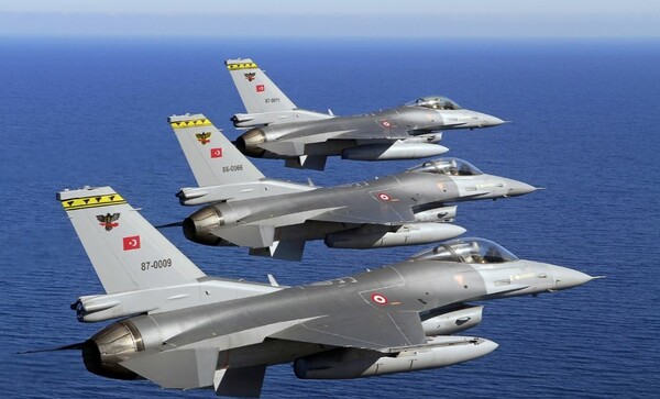 Νέες παραβιάσεις του εθνικού εναερίου χώρου από τουρκικά αεροσκάφη