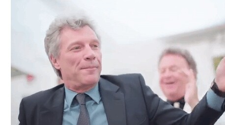 Όταν ο Jon Bon Jovi αναγκάστηκε, τελείως απρόθυμα, να τραγουδήσει σ' ένα γάμο