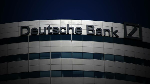 ΗΠΑ: Νέο βαρύ πρόστιμο στην Deutsche Bank για χειραγώγηση της αγοράς συναλλάγματος