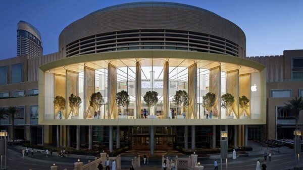 Το νέο κατάστημα της Apple στο Ντουμπάι μοιάζει βγαλμένο κατευθείαν από το μέλλον