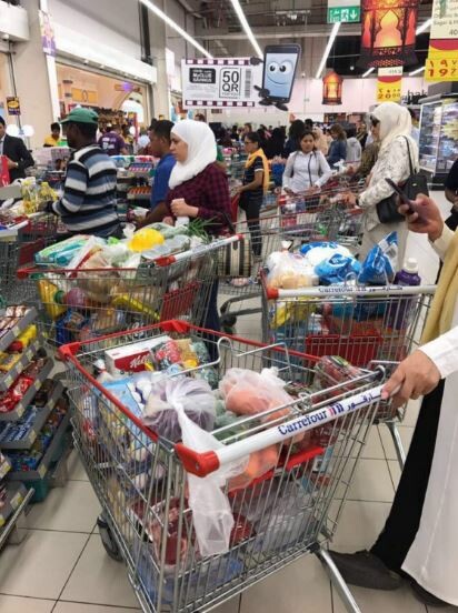 Σε κατάσταση πανικού οι κάτοικοι στο Κατάρ - Αδειάζουν τα σούπερ μάρκετ