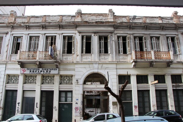 Η Νατάσσα Δουρίδα και οι Communitism στο δεύτερο μεγάλο αθηναϊκό πρότζεκτ τους με αφετηρία ένα υπέροχο κτίριο στο «βαθύ Μεταξουργείο»
