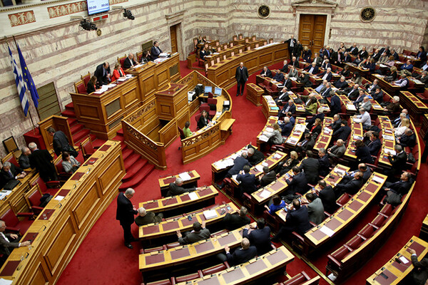 Εξωδικαστικός συμβιβασμός: Γιατί καταψηφίζει το νομοσχέδιο το ΚΚΕ