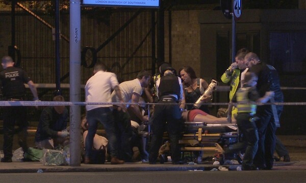 «Τους έσφαζαν και φώναζαν πως είναι για τον Αλλάχ»: Δραματικές μαρτυρίες από την επίθεση στο Λονδίνο