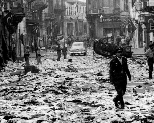 Σεπτέμβριος του '55: Σαν σήμερα σημειώνεται το ισχυρότερο πλήγμα στον Ελληνισμό της Πόλης