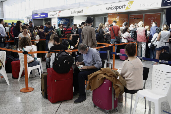 Ακόμη ένα ρεκόρ για τα ελληνικά αεροδρόμια - Αύξηση της κίνησης κατά 9,8% σε σχέση με πέρυσι