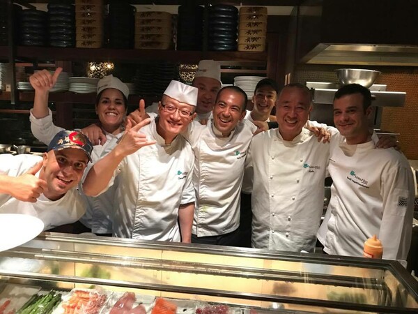 Ο Nobu Matsuhisa χρησιμοποιεί ελαιόλαδο στα ιαπωνικά εστιατόριά του σε όλο τον κόσμο