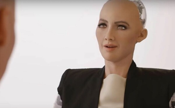 Ιδού η Σοφία- Το πρώτο ρομπότ που απέκτησε ιθαγένεια και έγινε ανθρωποειδής πολίτης