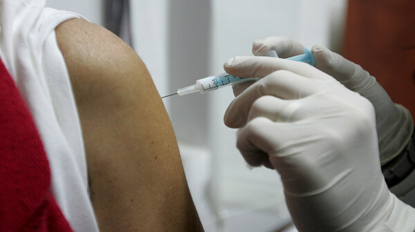 Κατά 2.700% αυξήθηκε η τιμή των παιδικών εμβολίων την τελευταία δεκαετία
