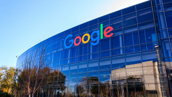 Η Google προσλαμβάνει 10.000 διαχειριστές για να αντιμετωπίσει τα ακατάλληλα βίντεο στο YouTube