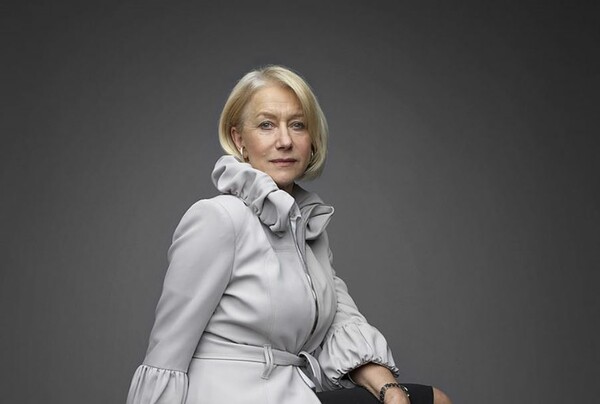 Η Έλεν Μίρεν φορά το στέμμα της Μεγάλης Αικατερίνης της Ρωσίας για το HBO