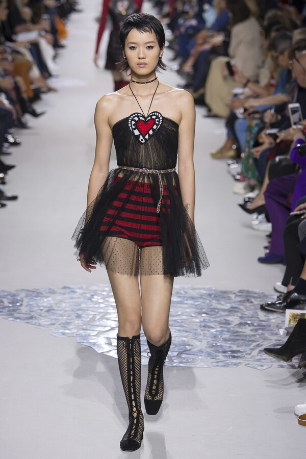 Η καλλιτέχνις Niki de Saint Phalle εμπνέει τον οίκο Dior ξανά