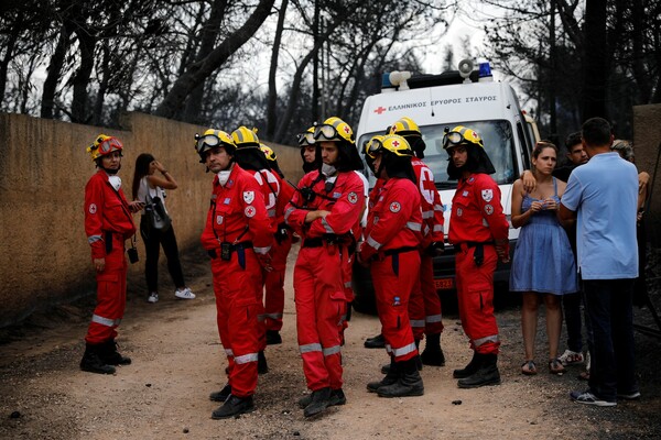 Νέος τραγικός απολογισμός των θυμάτων: 80 οι νεκροί από τις φωτιές στην Αττική