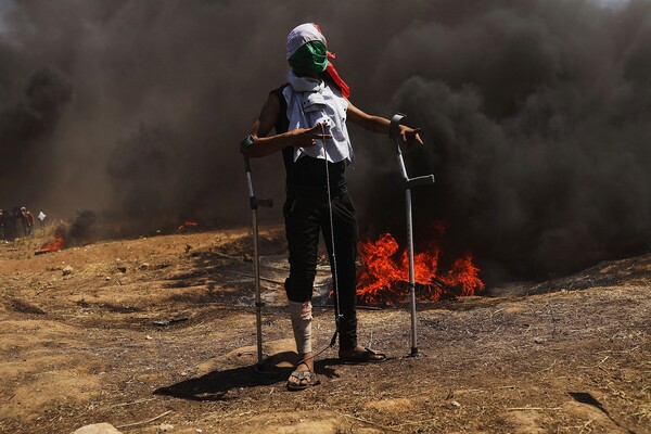 Παγκόσμια κατακραυγή για το αιματοκύλισμα στη Γάζα: Συγκλονιστικές εικόνες από το πεδίο μάχης