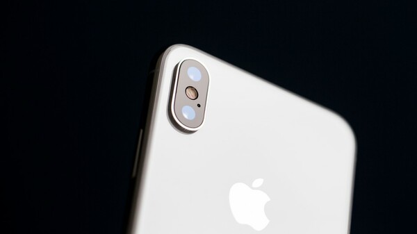 Θα μας κάνει τη χάρη η Apple να κυκλοφορήσει ένα φθηνό iPhone 6,1 ιντσών;