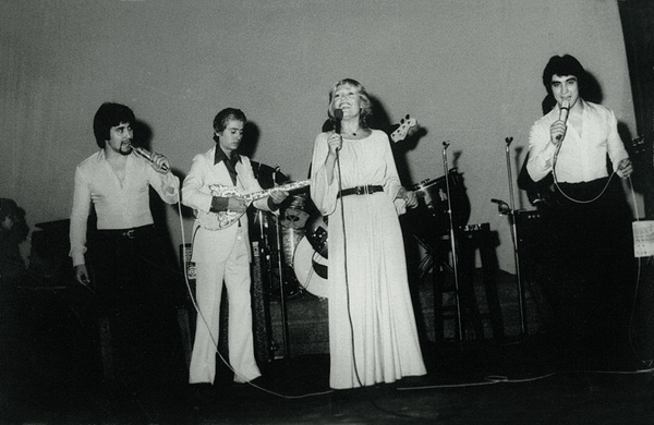 Οι συναυλίες της Μαρινέλλας στην Αλβανία, τον Αύγουστο του 1977