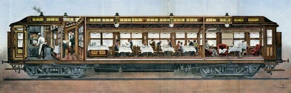 Μέσα στο βαγόνι-εστιατόριο του «Orient Express» λίγο πριν τα εγκαίνιά του στη ΔΕΘ.