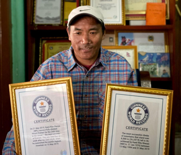 Ρεκόρ στο Έβερεστ: Ανέβηκε την ψηλότερη κορυφή του κόσμου για 27η φορά