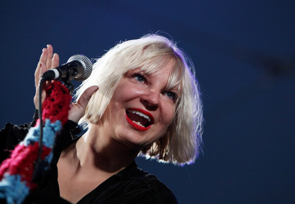 Sia: Αποκάλυψε ότι βρίσκεται στο φάσμα του αυτισμού