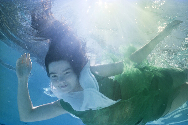 H μέρα που συνάντησα την Björk ― Ανέκδοτες φωτογραφίες