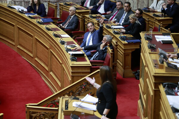 Ένταση στη Βουλή μεταξύ Κωνσταντοπούλου, Γεωργιάδη και Μπούρα