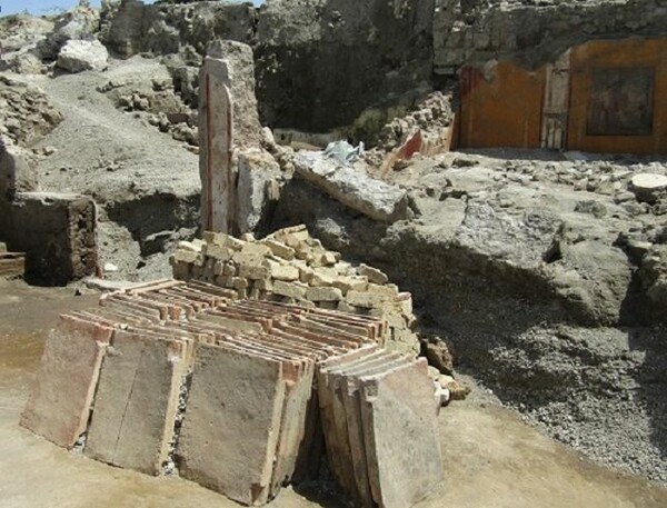 Ανακαλύφθηκε αρχαίο ρωμαϊκό εργοτάξιο στην Πομπηία