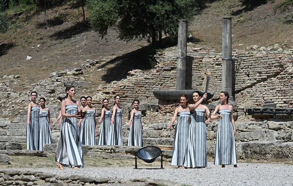 Ολοκληρώθηκε η επίσημη πρόβα της τελετής αφής της Ολυμπιακής Φλόγας στην Αρχαία Ολυμπία