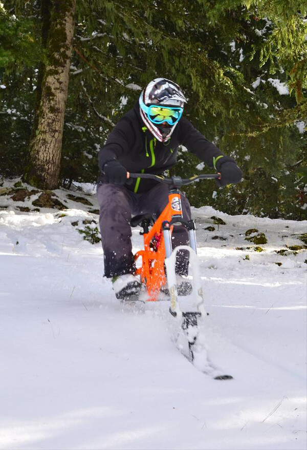 Ο Σταύρος Νταβαρινός ξέρει τα πάντα για το ski bike