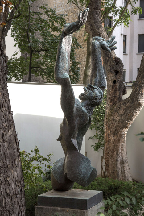 Ο Rodin -100 χρόνια μετά τον θάνατό του- αποκαλύπτεται σε μια σπουδαία έκθεση στο Παρίσι