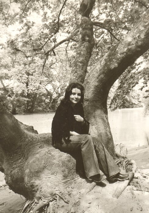 Μαργαρίτα Καραπάνου: «Γράφω ό,τι μπορώ. Ζω όσο μπορώ»