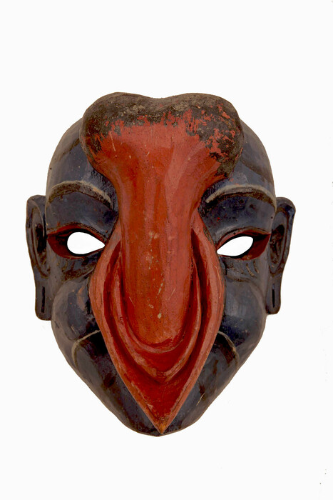 Ο Έλληνας που έχει μια από τις σημαντικότερες συλλογές με μάσκες στον κόσμο